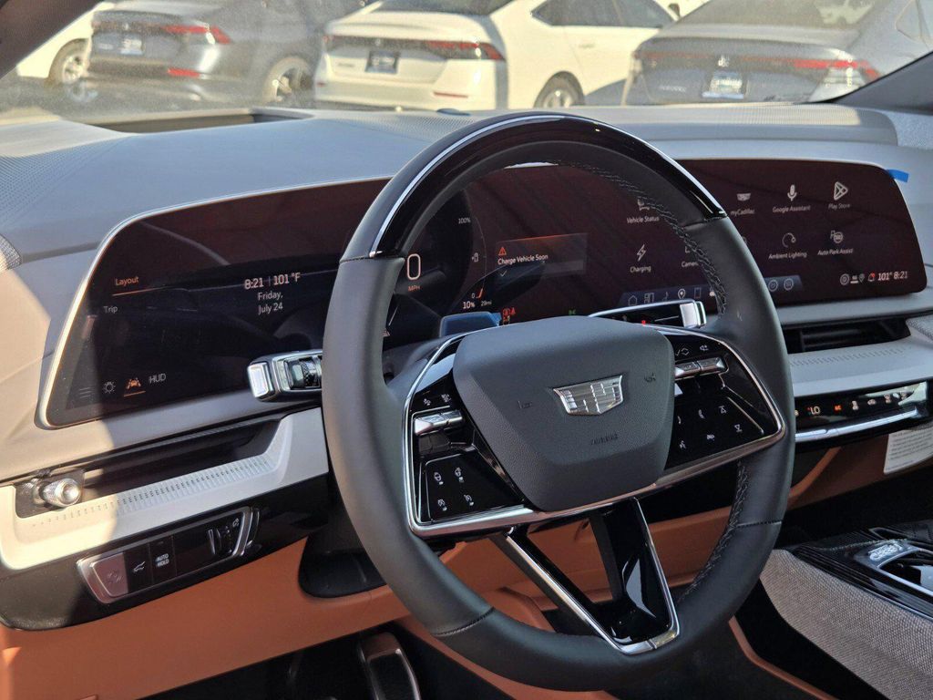 2027 Cadillac OPTIQ PREMIUM LUXURY — миниатюра 11