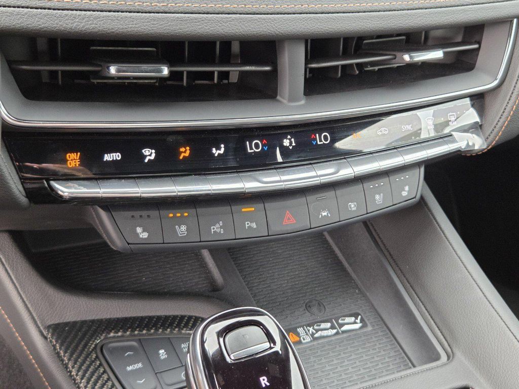 2026 Cadillac CT5 SPORT — миниатюра 25