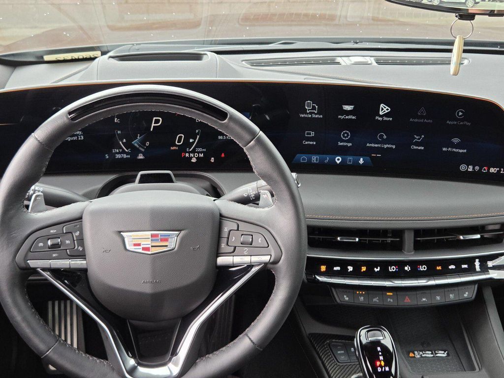 2026 Cadillac CT5 SPORT — миниатюра 12