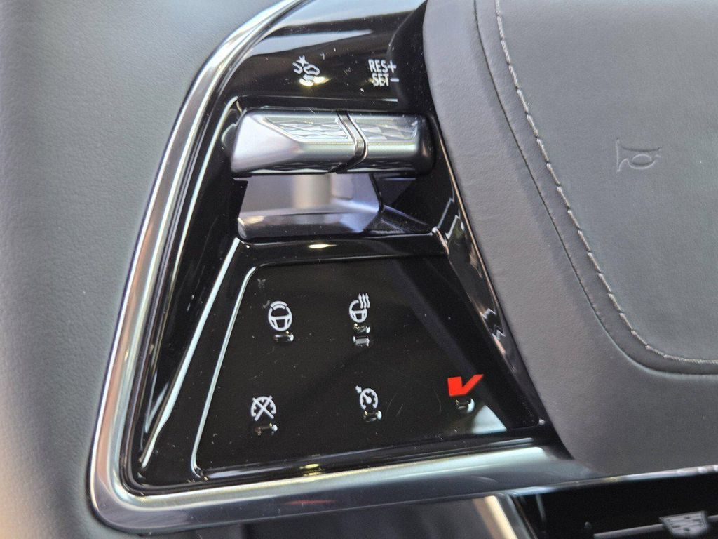 2026 Cadillac OPTIQ V-SERIES — фото 22