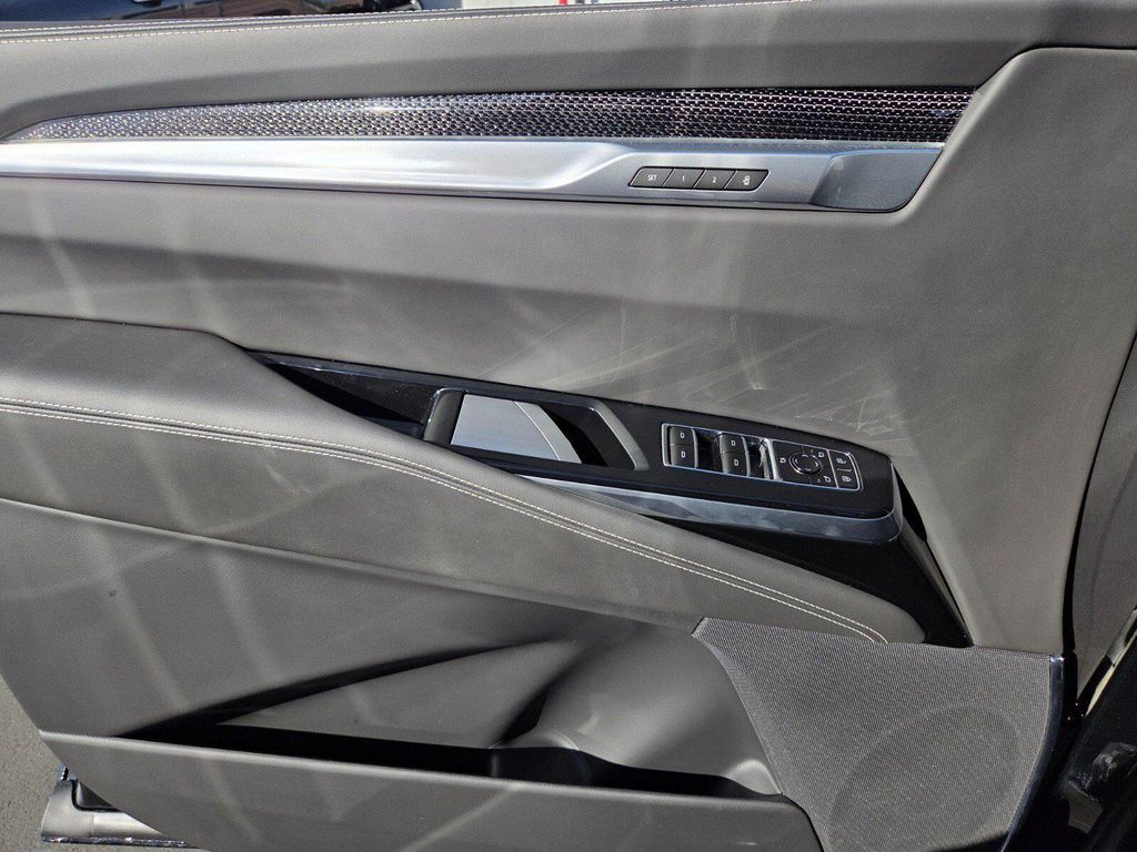 صورة مصغرة 20 لـ 2026 Cadillac ESCALADE ESV V-SERIES