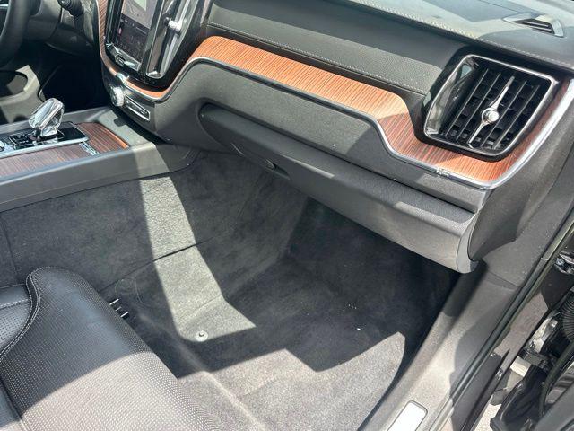 2023 Volvo XC60 B5 ULTIMATE BRIGHT THEME thumbnail 26