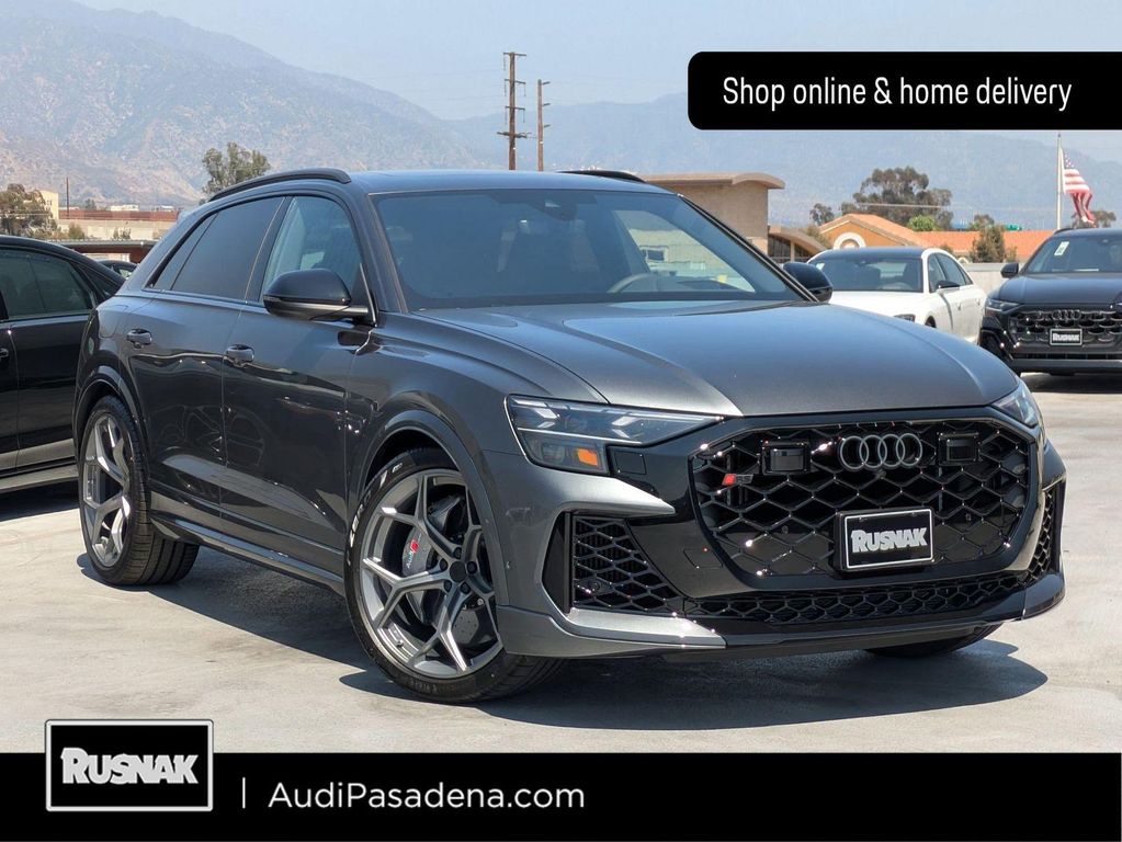 New 2026 Audi RS Q8 4.0T