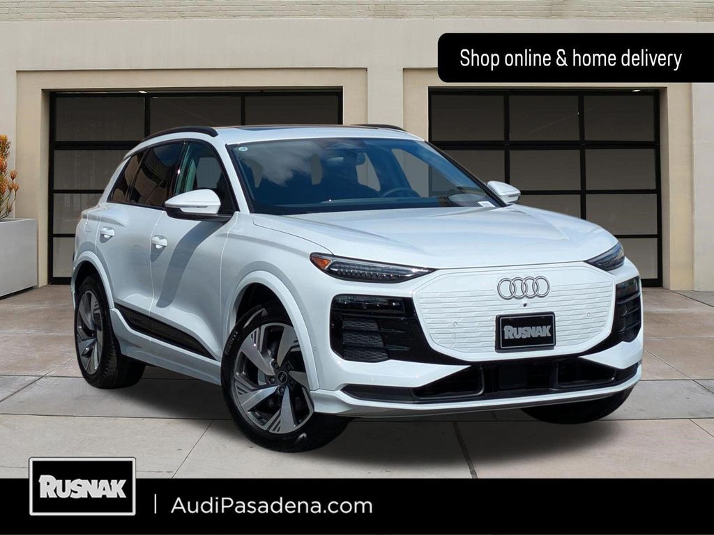 New 2025 Audi Q6 e-tron Premium Plus quattro