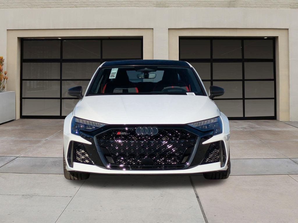 2026 AUDI RS 3 TFSI QUATTRO S TRONIC 照片 2