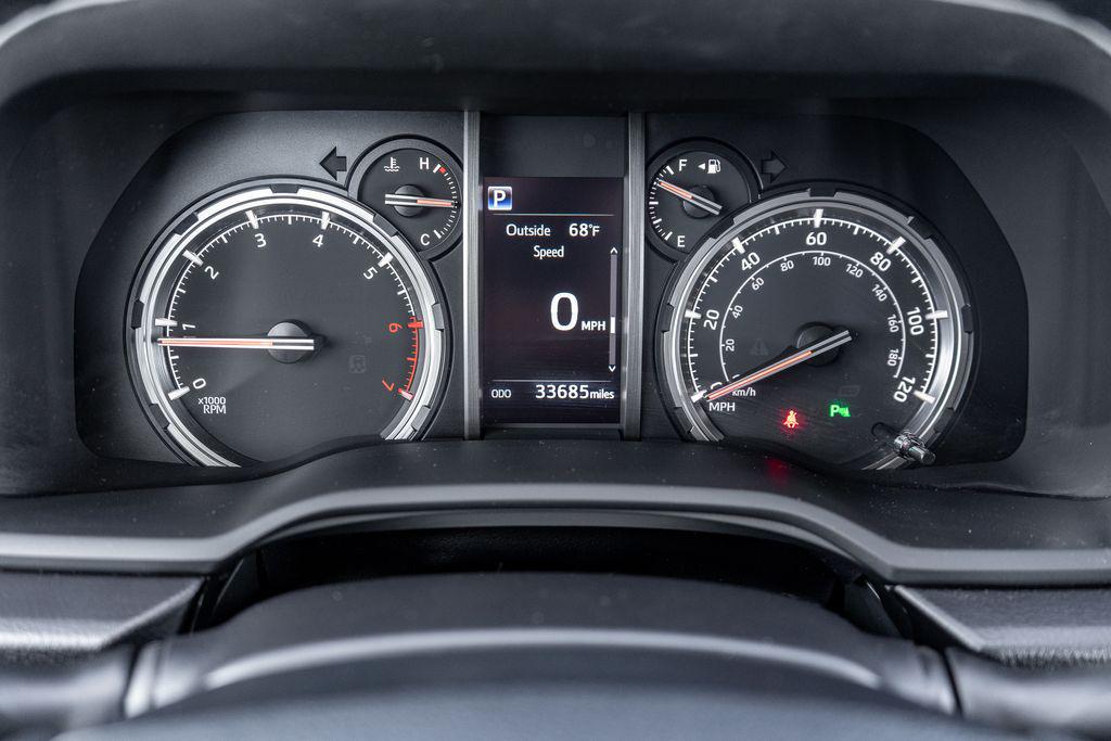 2023 Toyota 4RUNNER LIMITED — миниатюра 25