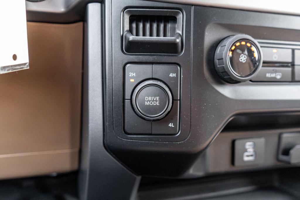 2023 FORD F-150 XLT — миниатюра 24