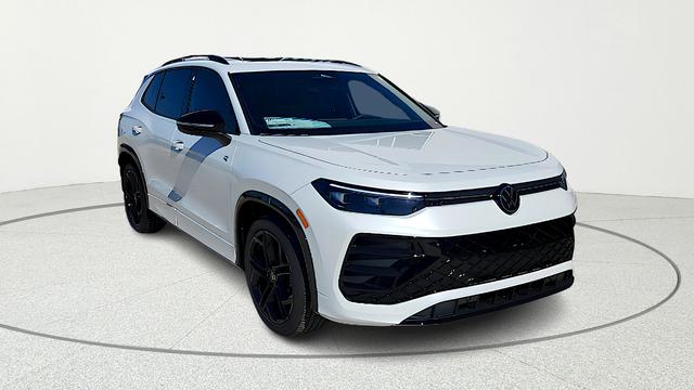New 2026 Volkswagen Tiguan 2.0T SE R-Line Black