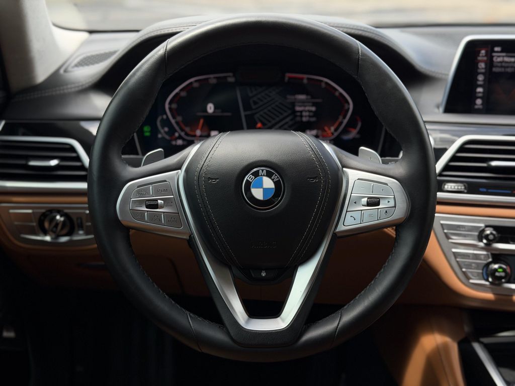 2020 BMW 750 I XDRIVE 照片 25