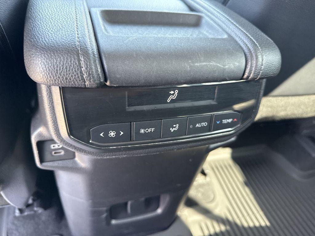 2025 Toyota GRAND HIGHLANDER XLE 缩略图 31