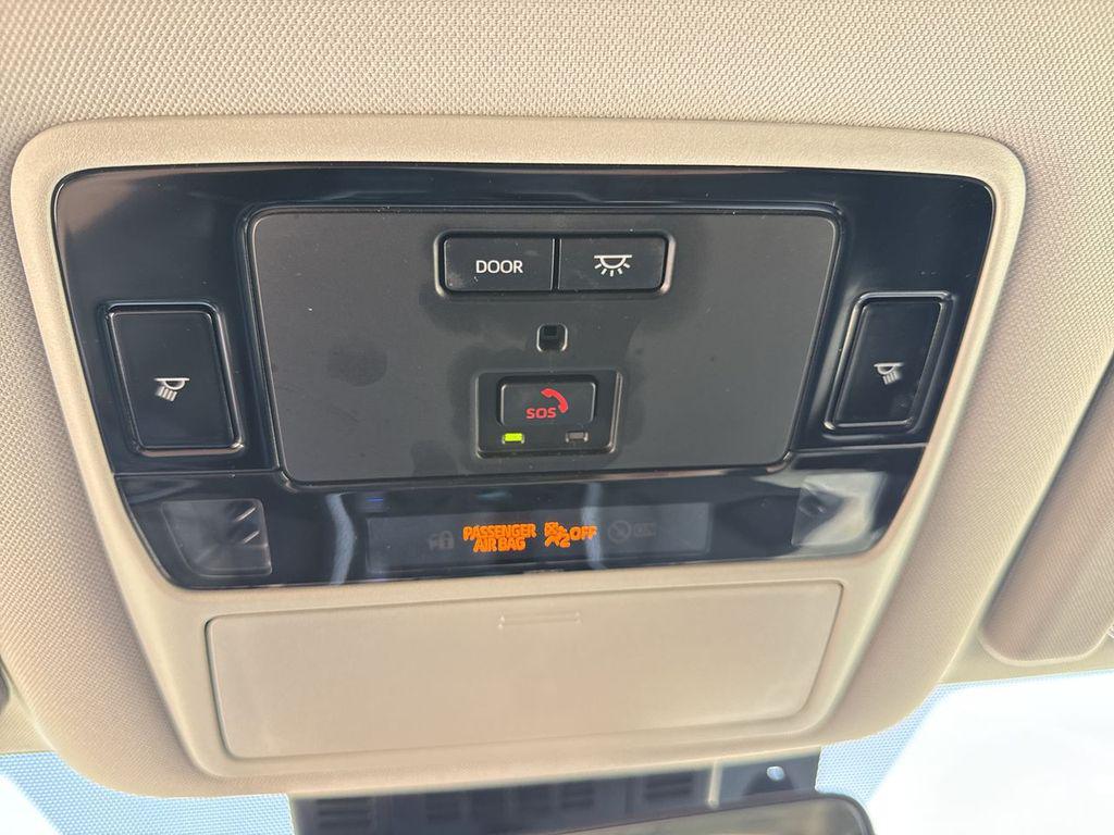 2025 Toyota GRAND HIGHLANDER XLE 缩略图 27
