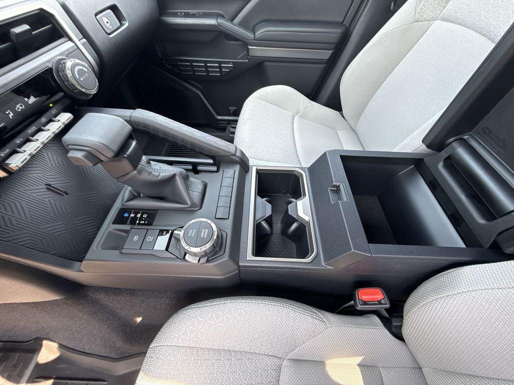 2026 Toyota 4RUNNER SR5 缩略图 26