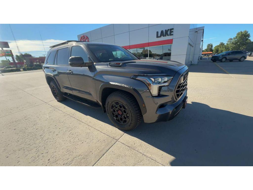 2026 Toyota SEQUOIA TRD PRO — фото 2