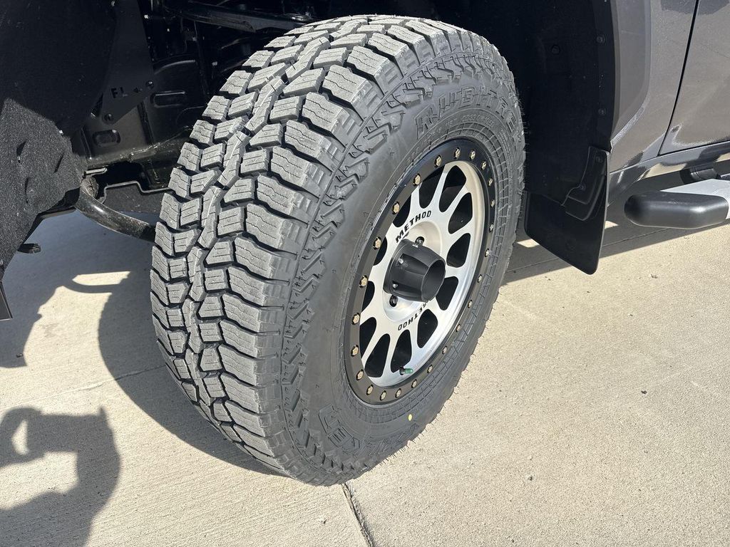 صورة مصغرة 13 لـ 2026 Toyota TUNDRA SR5