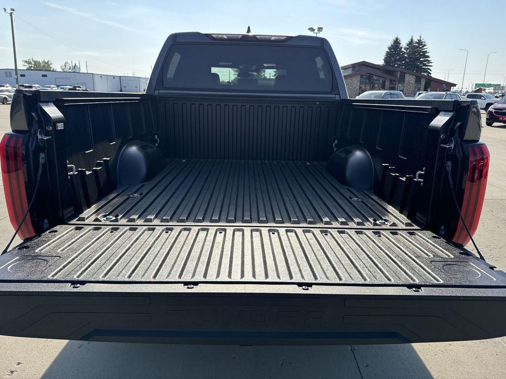 صورة مصغرة 31 لـ 2026 Toyota TUNDRA SR5