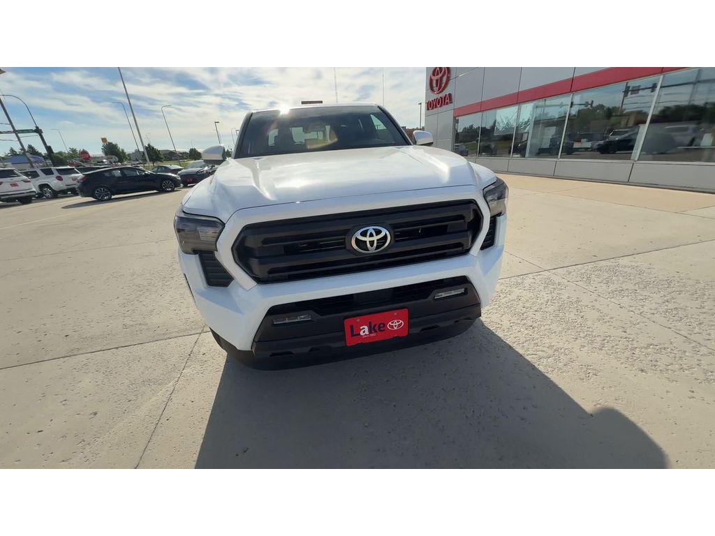 2026 Toyota TACOMA SR5 thumbnail 4