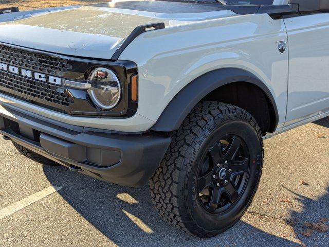 FORD BRONCO - 10