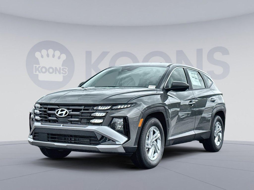 New 2026 Hyundai TUCSON SE