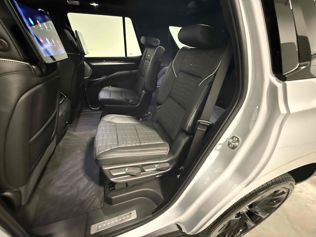 2026 Cadillac ESCALADE V-SERIES — миниатюра 55