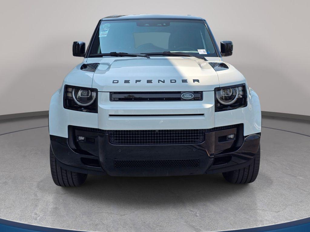 صورة 2 لـ 2026 LAND Rover DEFENDER P400 X-DYNAMIC SE