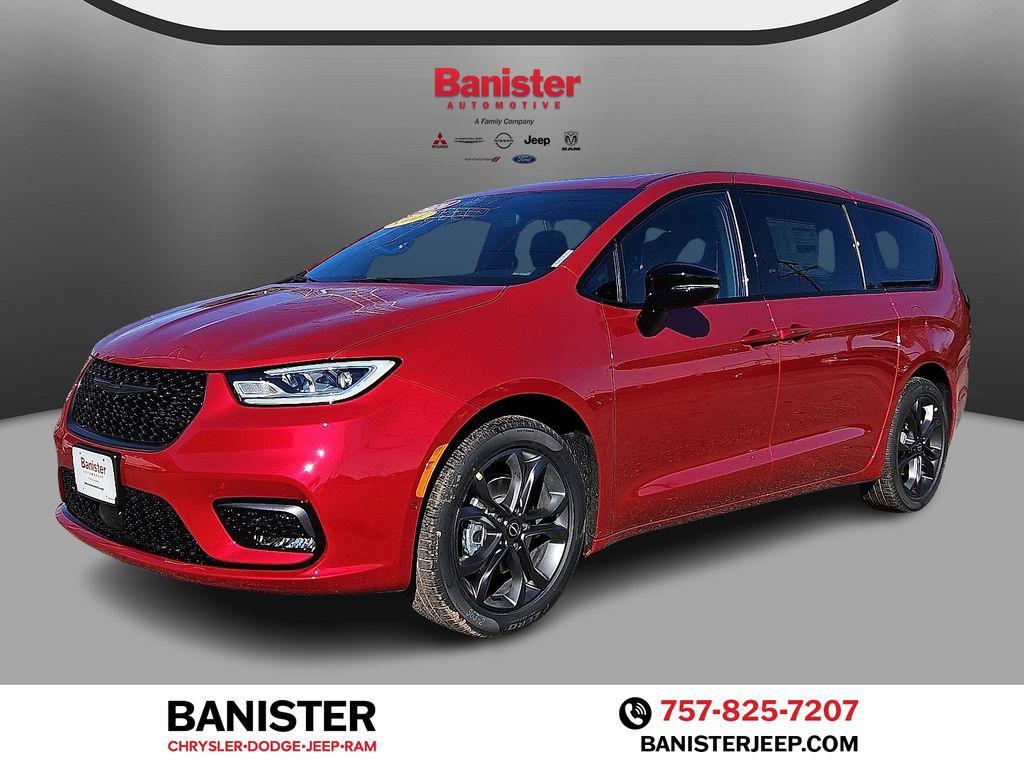 New 2026 Chrysler Pacifica L