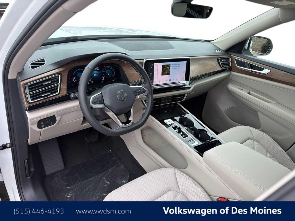 New 2026 Volkswagen Atlas 2.0T SE w/Technology 4MOTION