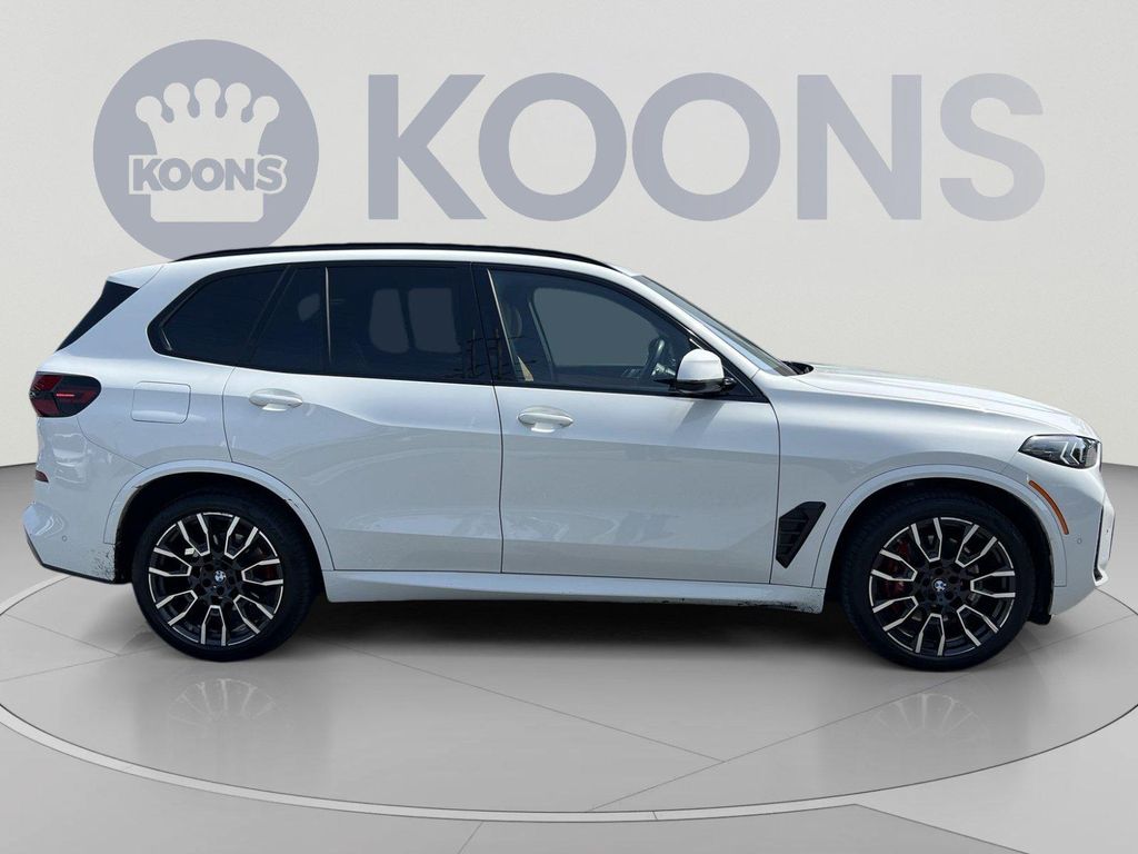 صورة 6 لـ 2024 BMW X5 XDRIVE40I