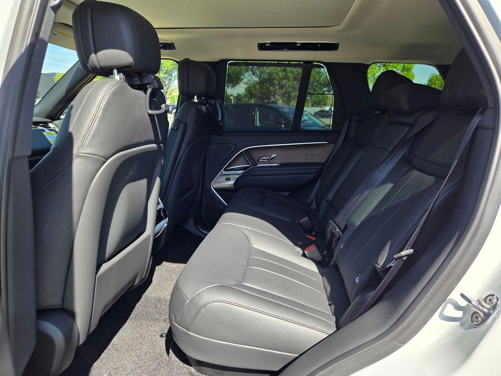 صورة 7 لـ 2026 LAND ROVER RANGE ROVER P530 SE