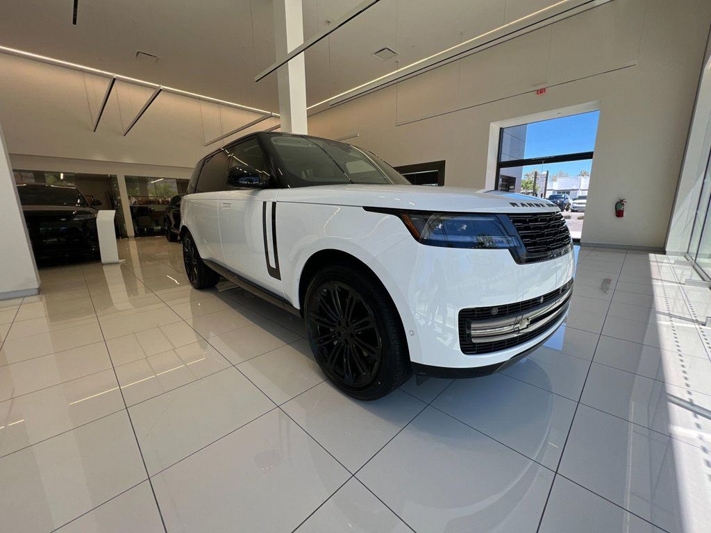 2026 LAND Rover RANGE ROVER P400 SE 7 SEAT — фото 7