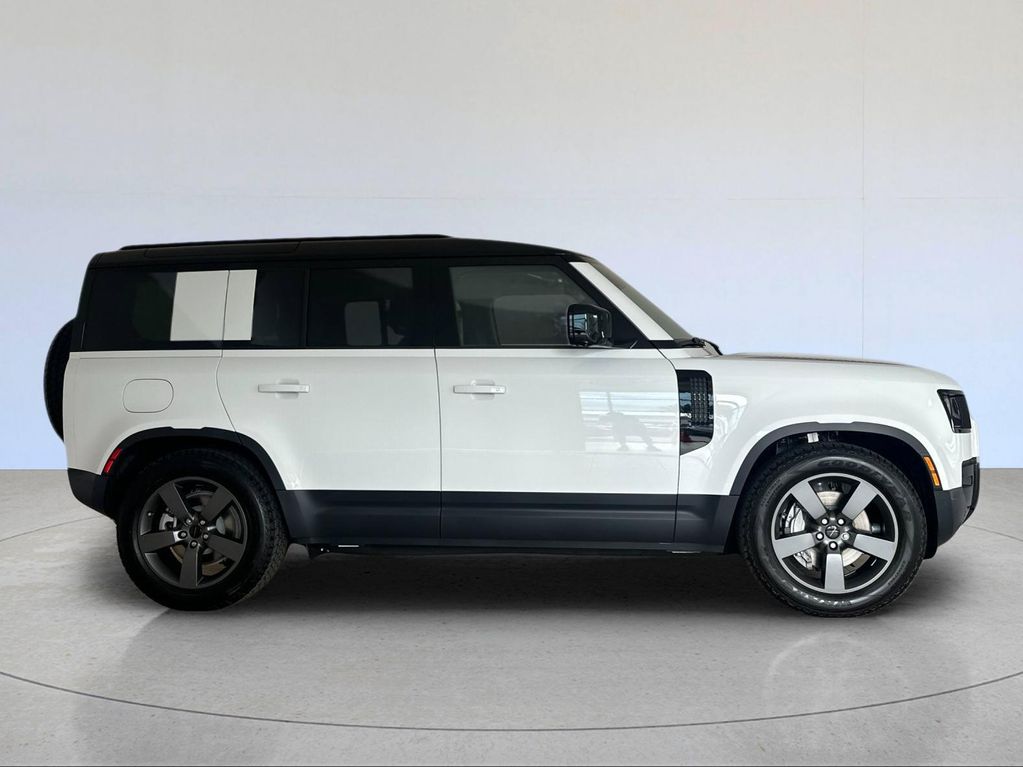 صورة مصغرة 6 لـ 2026 LAND Rover DEFENDER P300 S