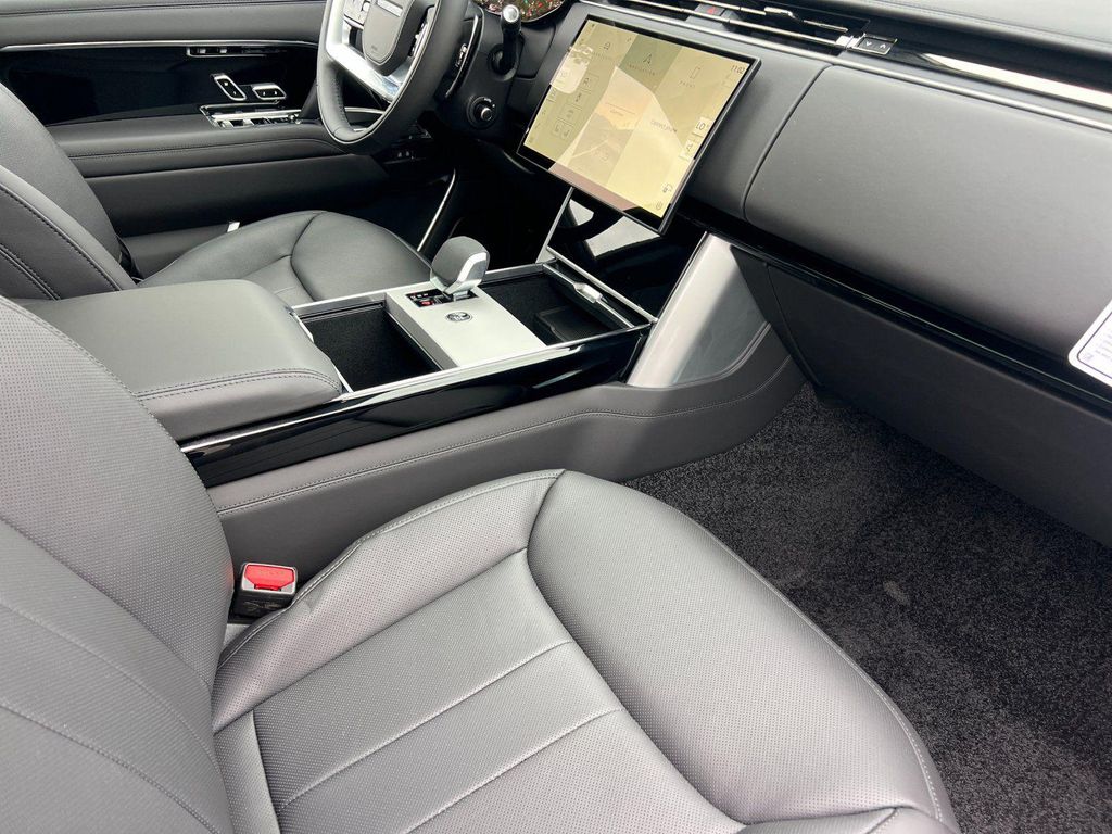 صورة مصغرة 15 لـ 2026 LAND Rover RANGE ROVER P530 SE