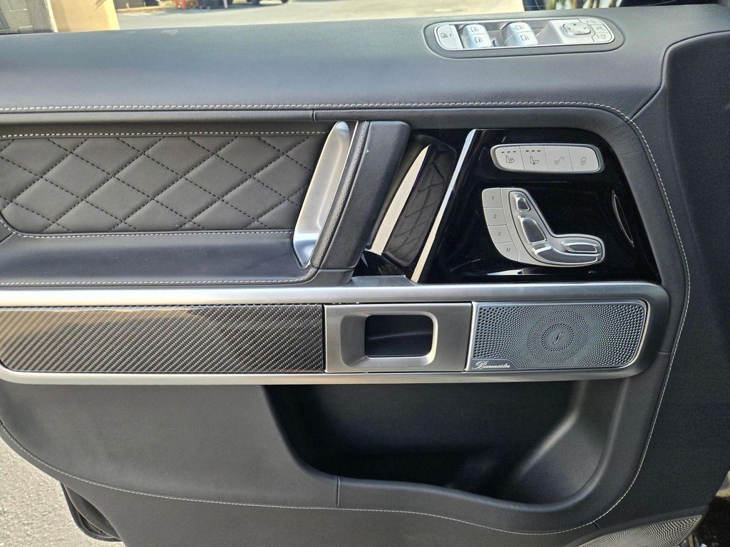 صورة مصغرة 17 لـ 2022 Mercedes-BENZ AMG G 63 4MATIC