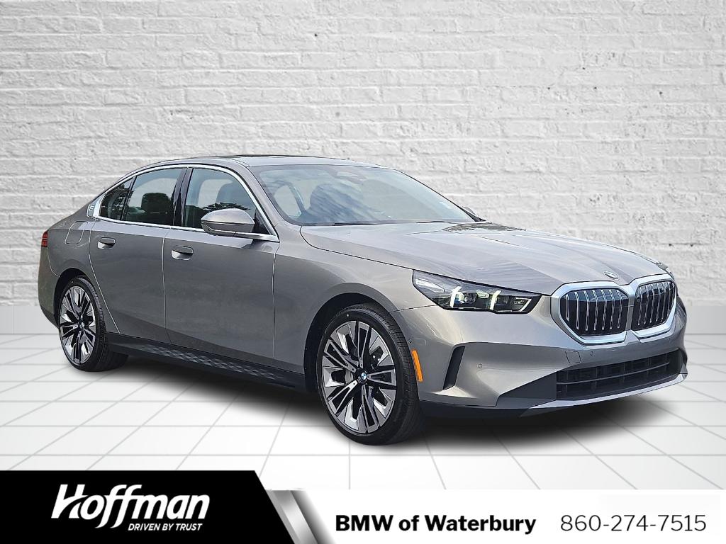 New 2026 BMW 530 i xDrive