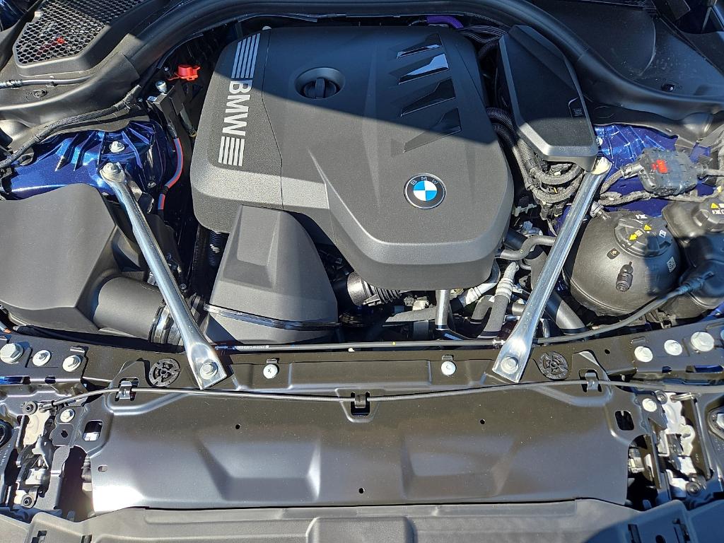 2027 BMW 530 I — миниатюра 11