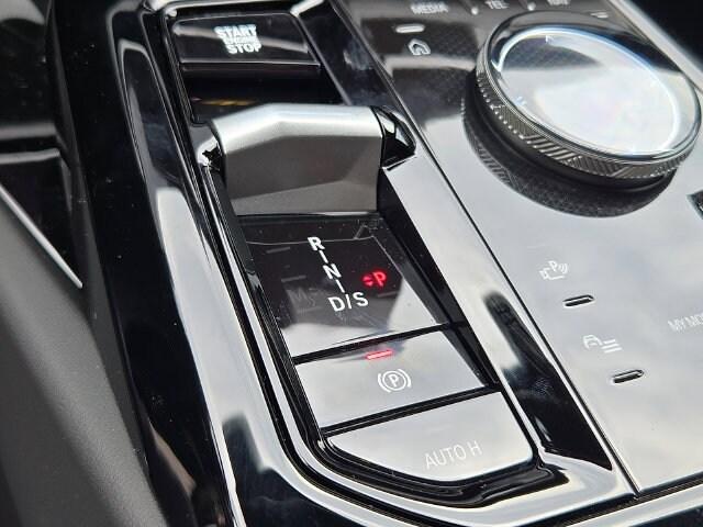 صورة 8 لـ 2027 BMW 540 I XDRIVE