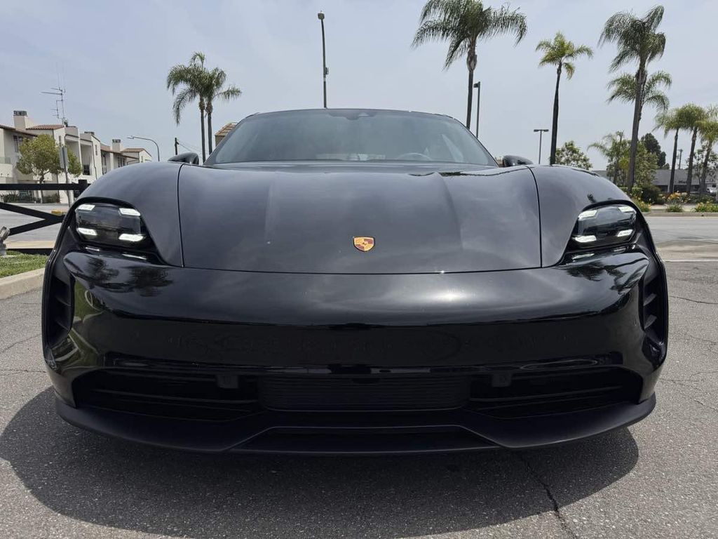 2023 Porsche TAYCAN GTS — миниатюра 12
