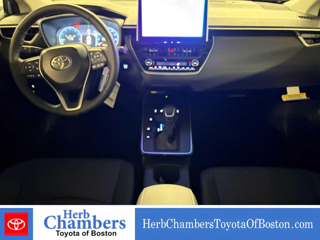 TOYOTA COROLLA CROSS - 4