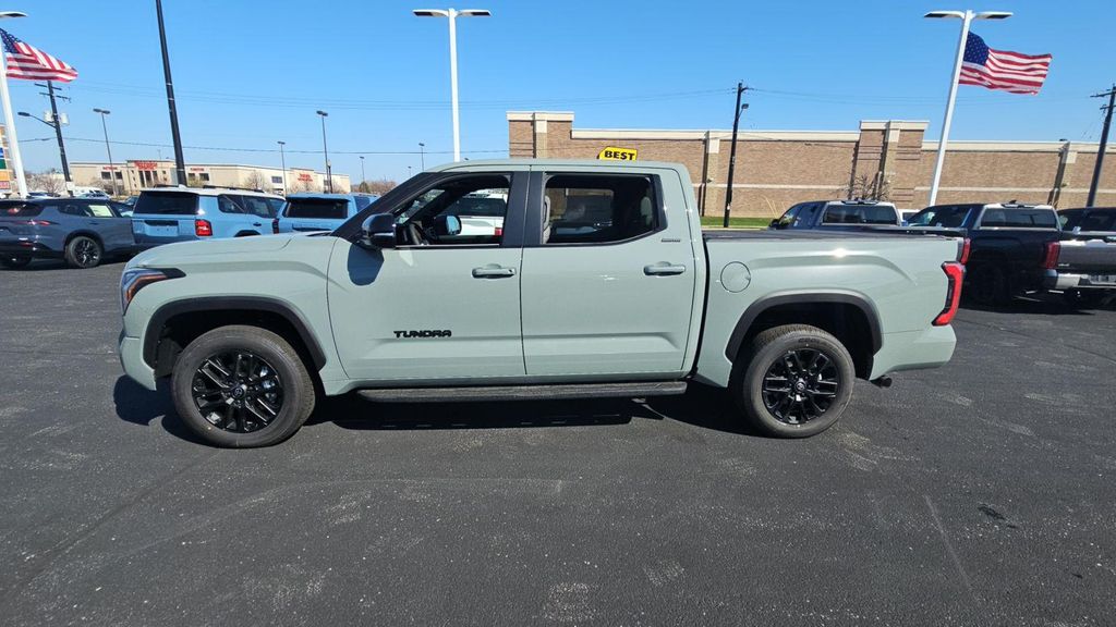 TOYOTA TUNDRA - 7
