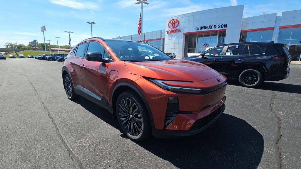 New 2026 Toyota C-HR XSE