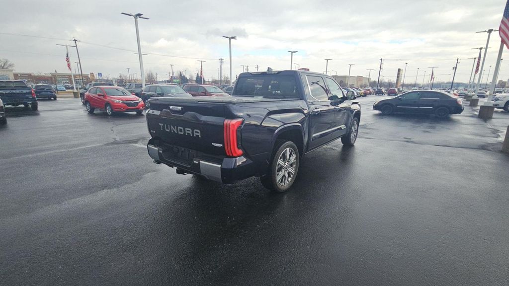 TOYOTA TUNDRA - 3
