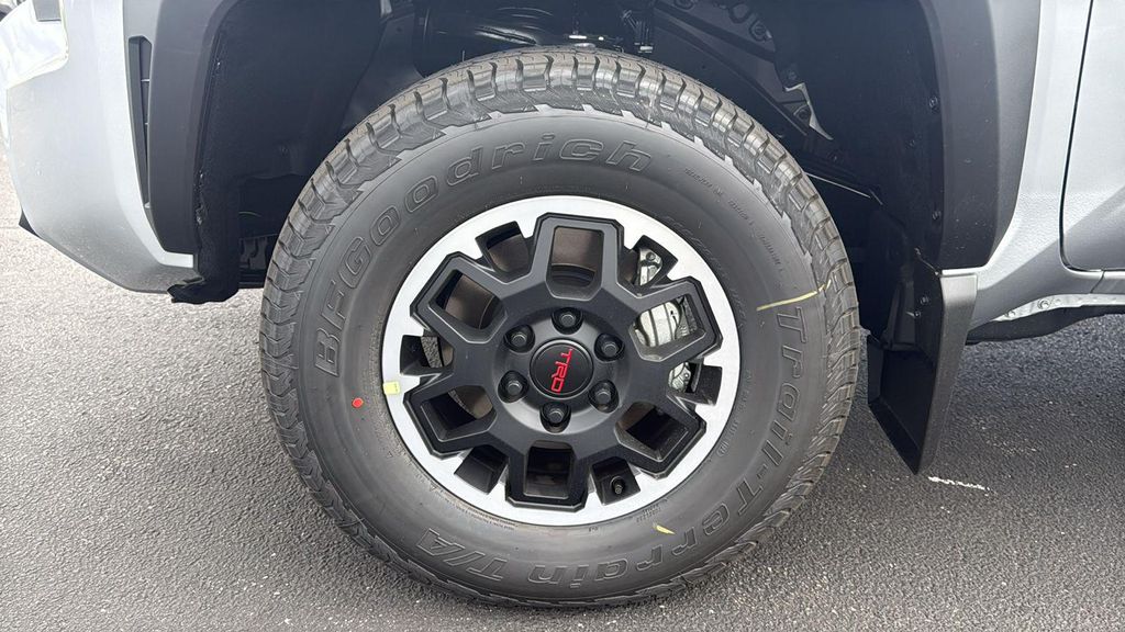 صورة 9 لـ 2026 Toyota TACOMA TRD OFF-ROAD