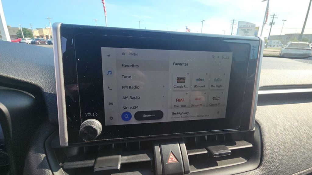 2025 Toyota RAV4 XLE 缩略图 16