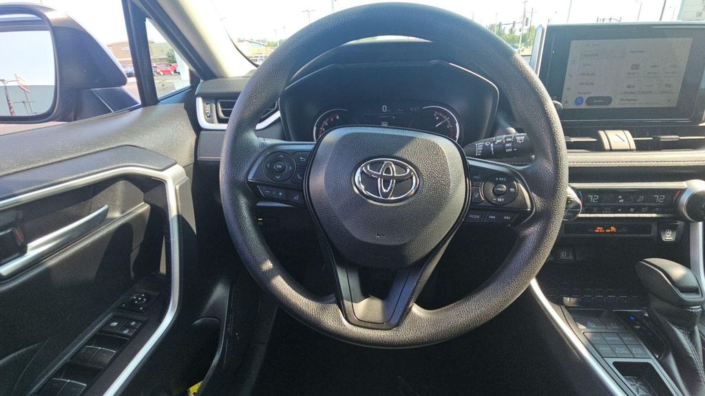 2025 Toyota RAV4 XLE 缩略图 10