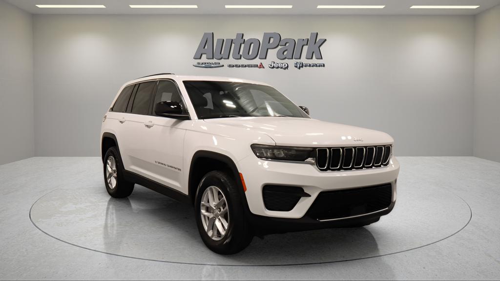 New 2026 Jeep Grand Cherokee Laredo X