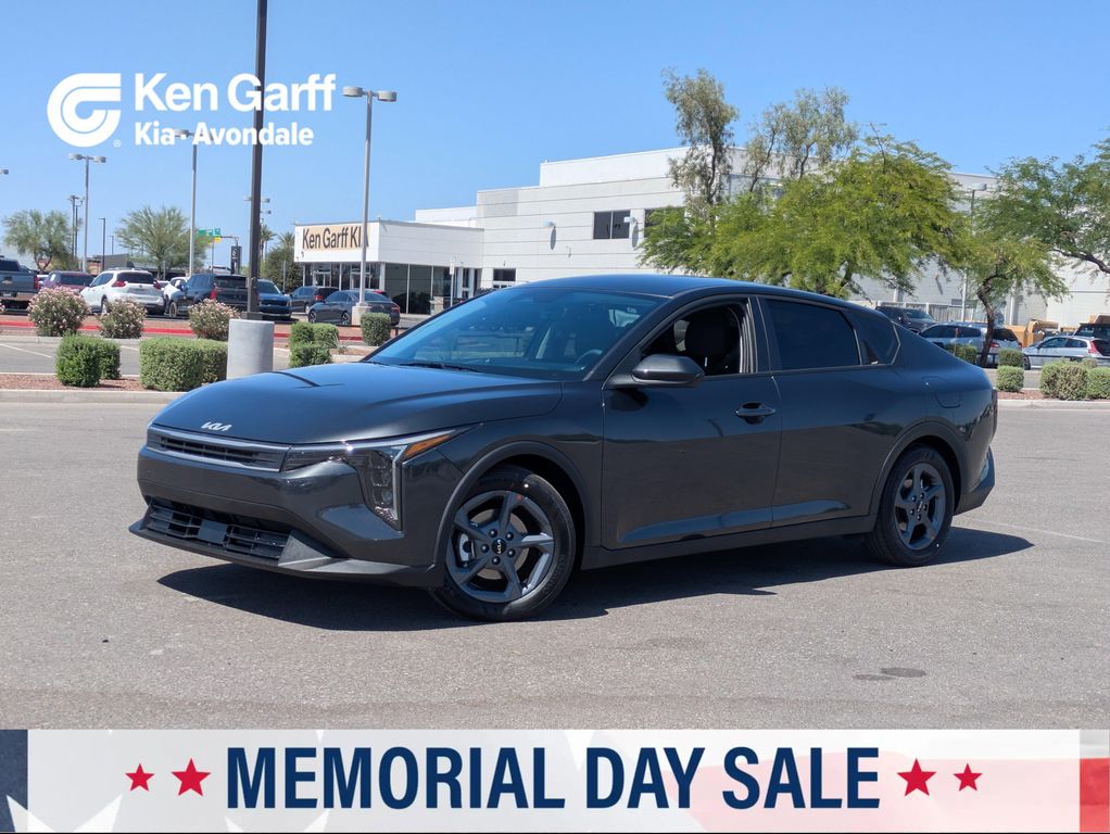 New 2026 Kia K4 LXS