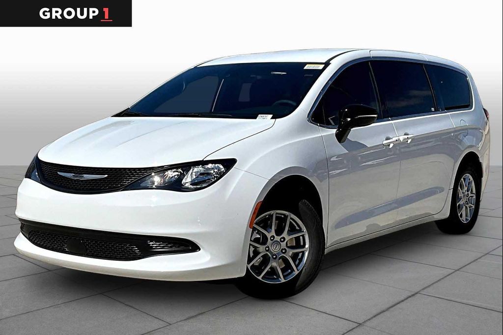 New 2026 Chrysler Voyager LX