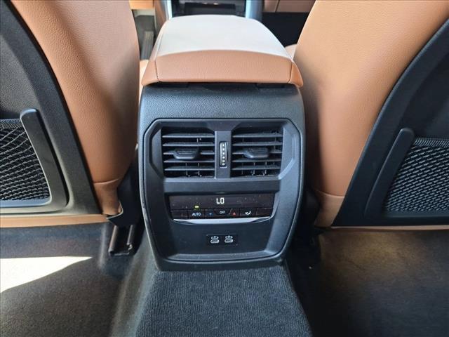 صورة مصغرة 17 لـ 2023 BMW 330 330I