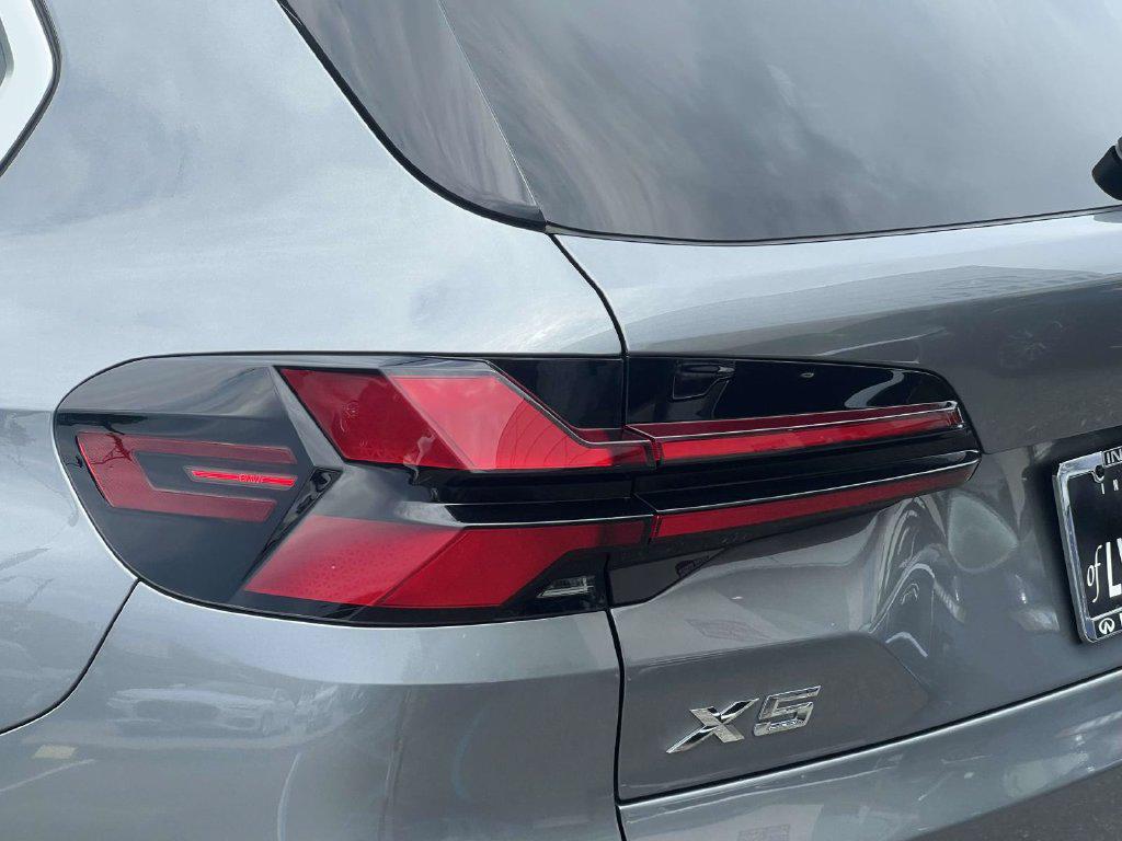 صورة مصغرة 11 لـ 2024 BMW X5 XDRIVE40I