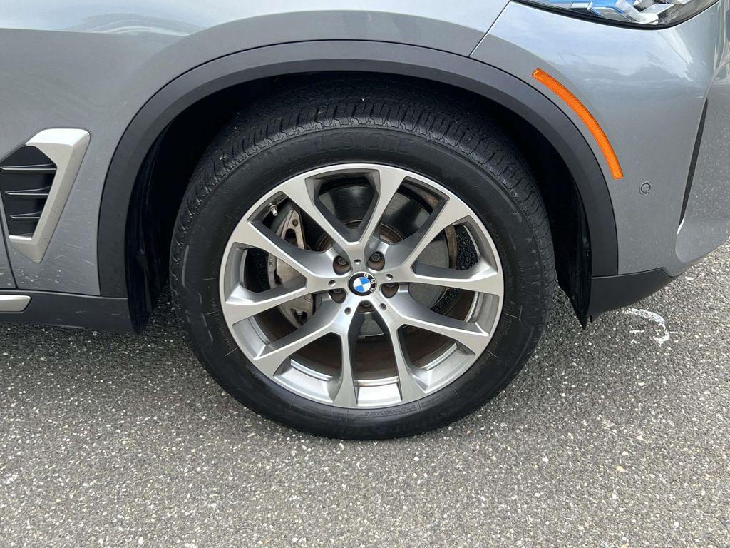 صورة 8 لـ 2024 BMW X5 XDRIVE40I
