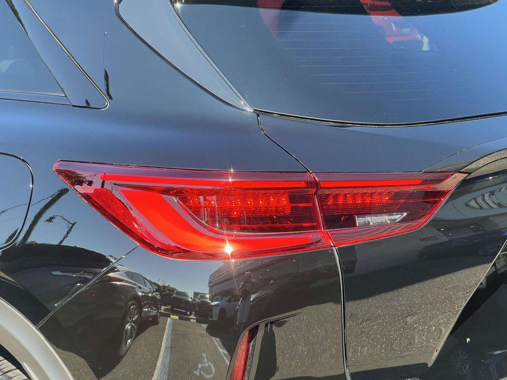 2025 Infiniti QX50 SPORT AWD 照片 9